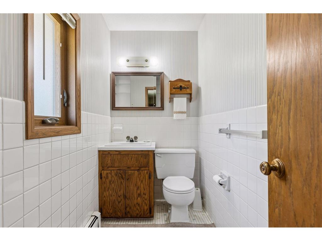 4033 Silver Lake Terrace NE Saint Anthony MN 55421 - Silver 7048213 image36