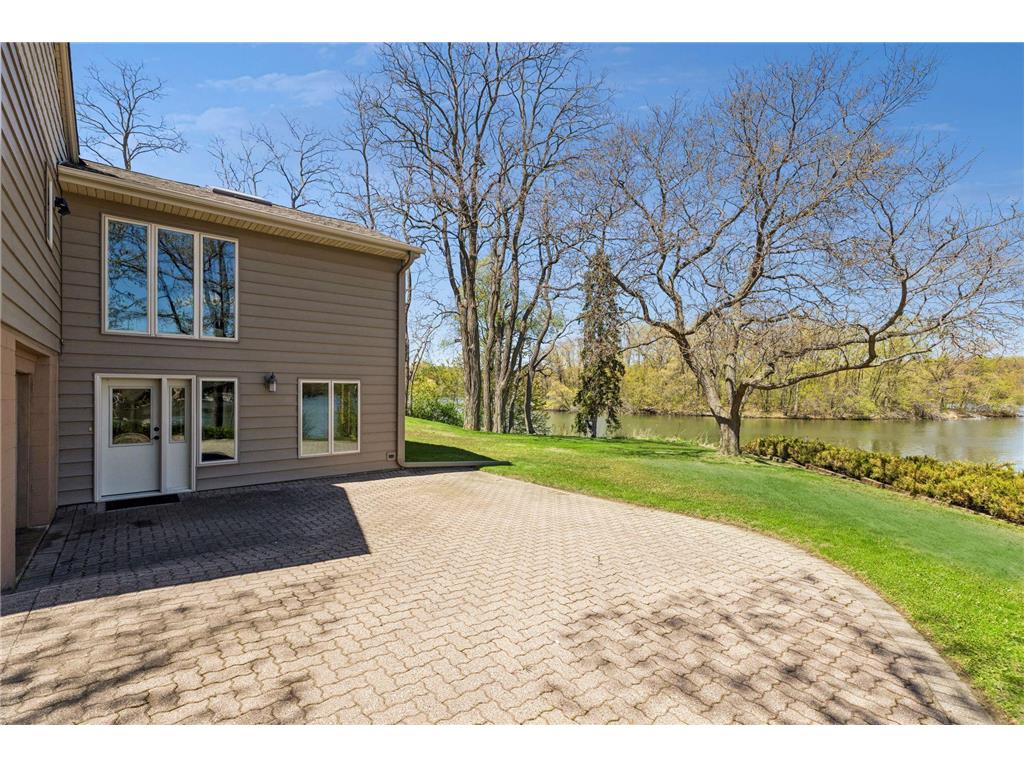 4033 Silver Lake Terrace NE Saint Anthony MN 55421 - Silver 7048213 image48