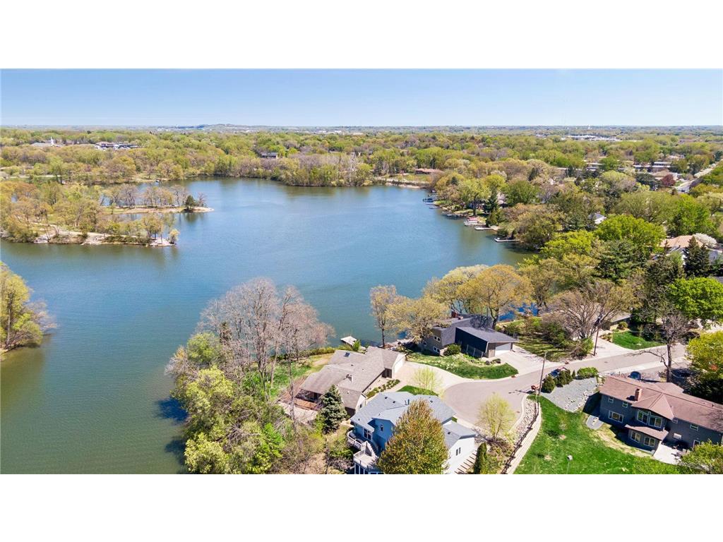 4033 Silver Lake Terrace NE Saint Anthony MN 55421 - Silver 7048213 image56