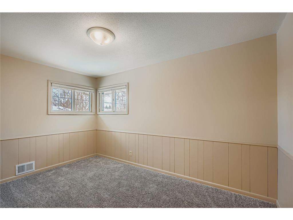 4035 Louisiana Avenue N New Hope MN 55427 7004055 image15