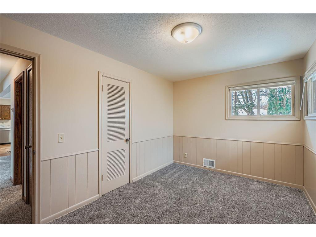 4035 Louisiana Avenue N New Hope MN 55427 7004055 image16