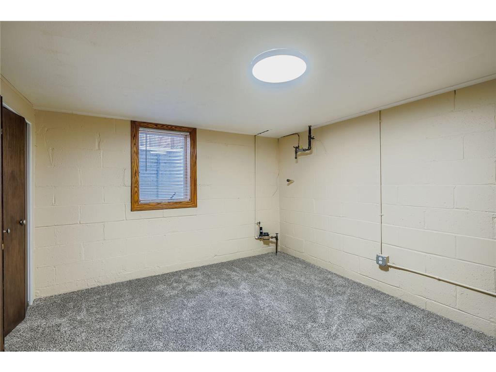 4035 Louisiana Avenue N New Hope MN 55427 7004055 image19