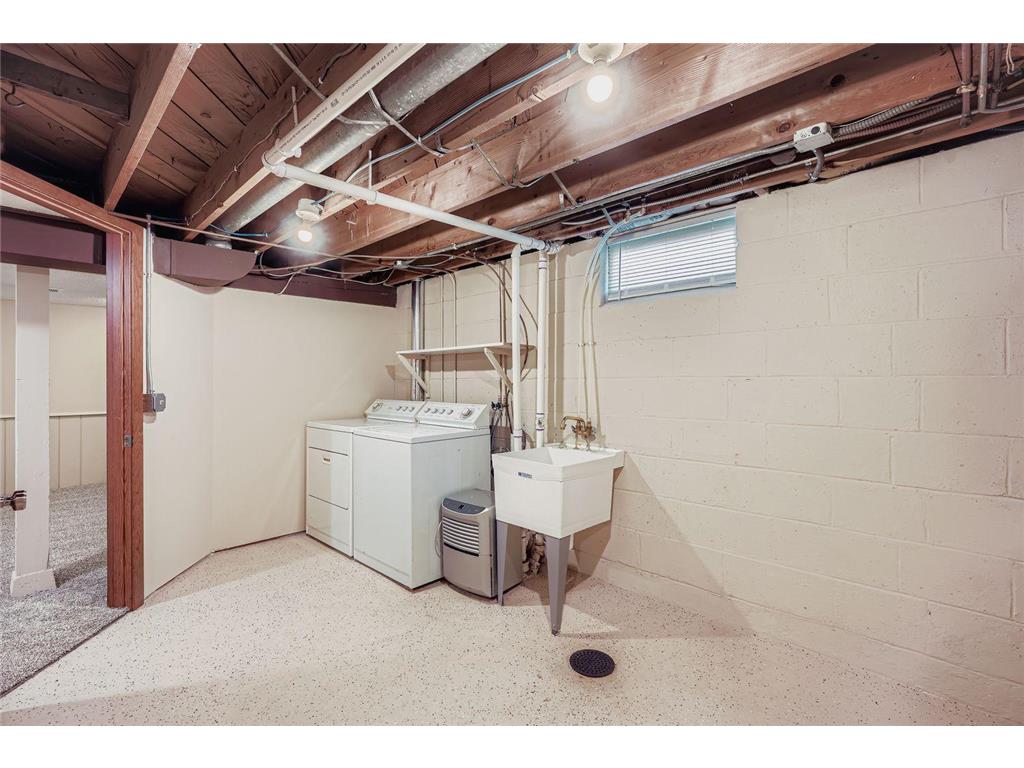 4035 Louisiana Avenue N New Hope MN 55427 7004055 image23