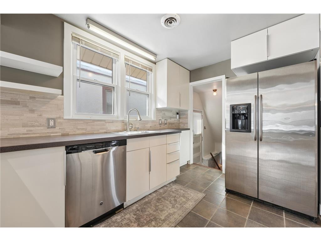 4035 Penn Avenue N Minneapolis MN 55412 7035676 image19