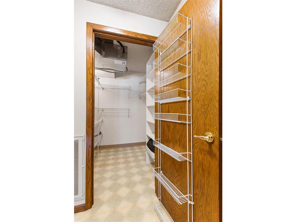 4035 Victoria Street N #110 Shoreview MN 55126 7001449 image17