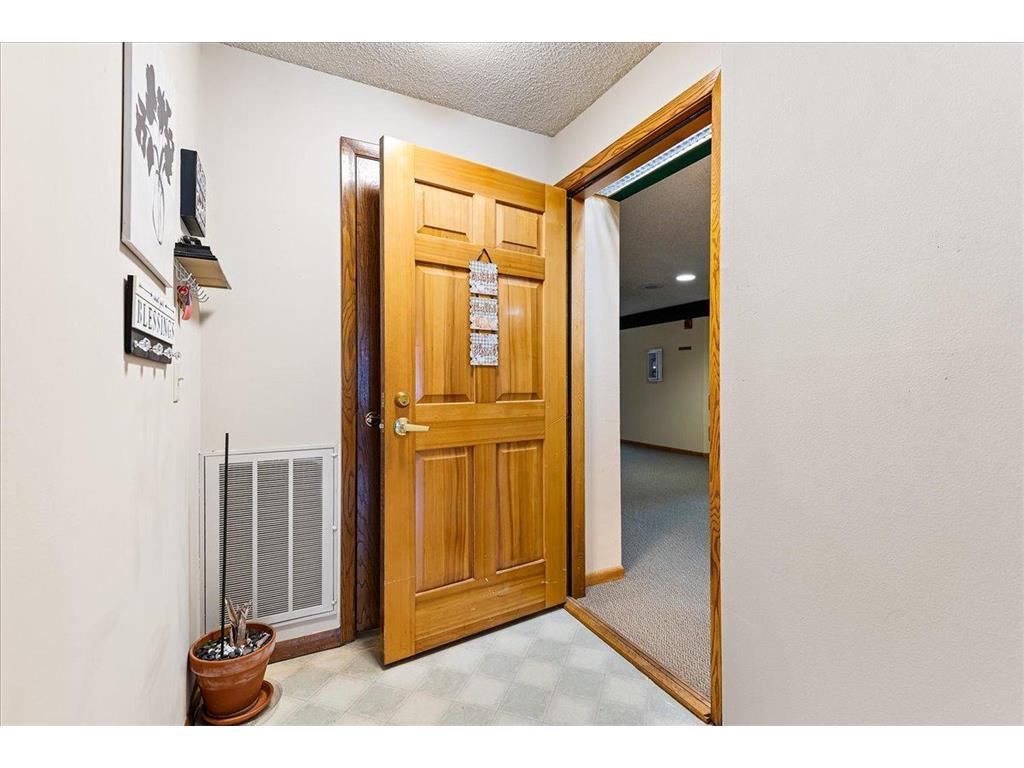 4035 Victoria Street N #110 Shoreview MN 55126 7001449 image18