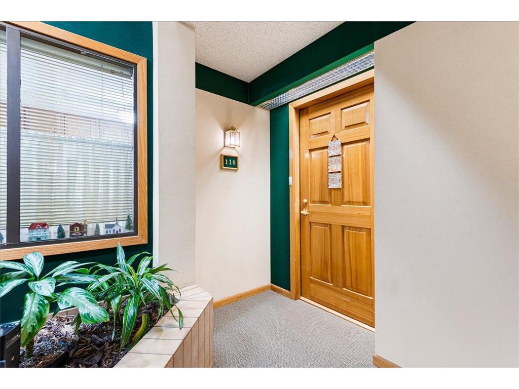 4035 Victoria Street N #110 Shoreview MN 55126 7001449 image3