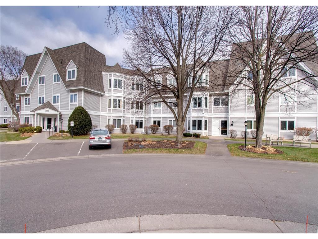 4035 Victoria Street N 203, Shoreview, MN, 55126 MLS 6465991