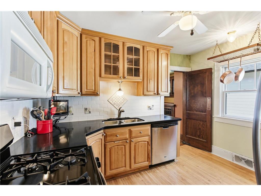 4037 21st Avenue S Minneapolis MN 55407 7016026 image12