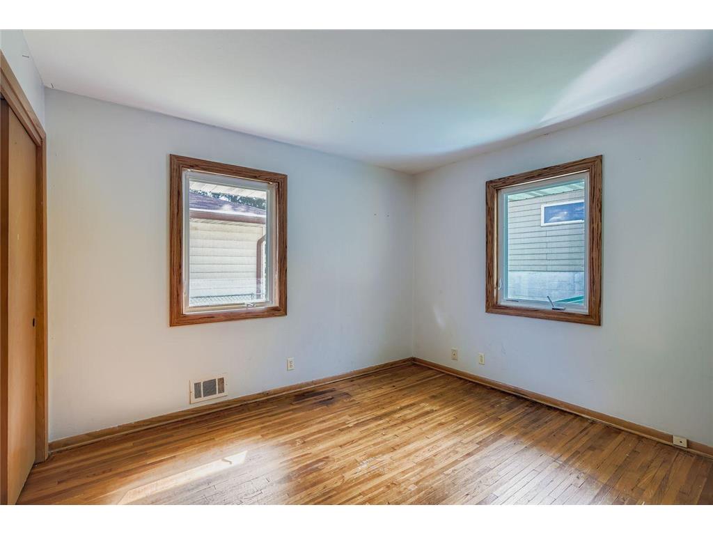 4037 37th Avenue N Robbinsdale MN 55422 7081180 image12