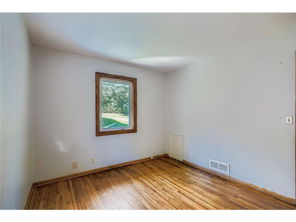 4037 37th Avenue N Robbinsdale MN 55422 7081180 image13