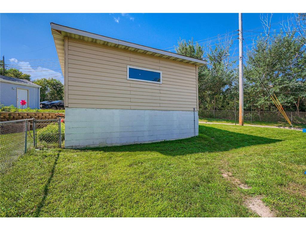 4037 37th Avenue N Robbinsdale MN 55422 7081180 image28