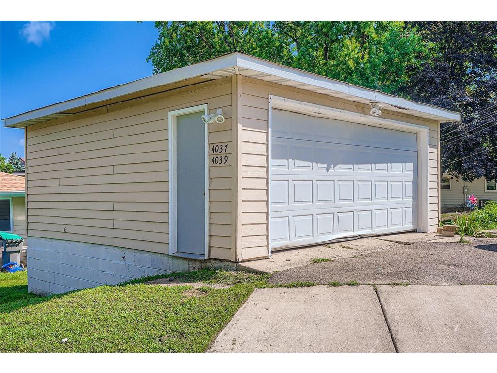 4037 37th Avenue N Robbinsdale MN 55422 7081180 image29