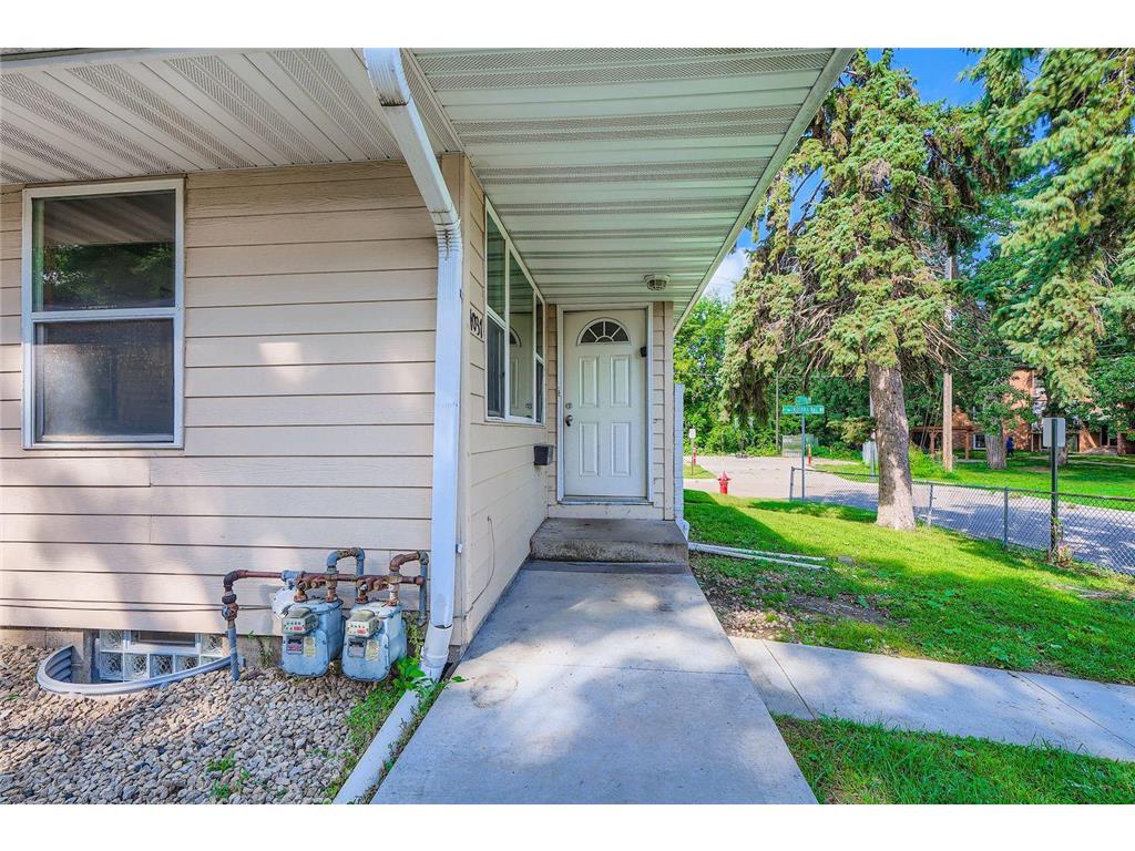 4037 37th Avenue N Robbinsdale MN 55422 7081180 image4