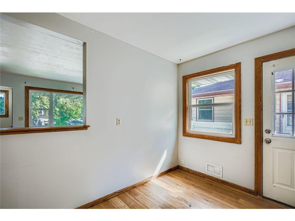 4037 37th Avenue N Robbinsdale MN 55422 7081180 image9