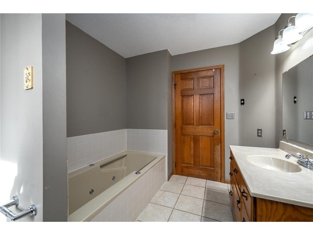 404 174th Street Alden Twp WI 54001 7075256 image15