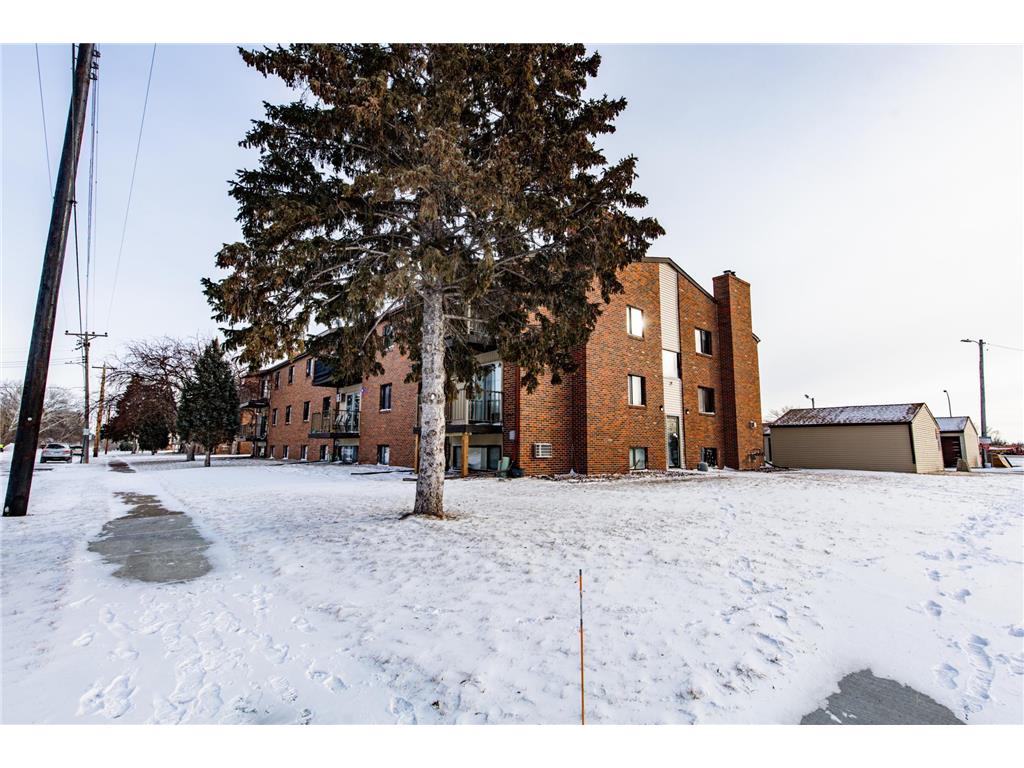 404 1st Avenue NW #L Dilworth MN 56529 6476795 image1