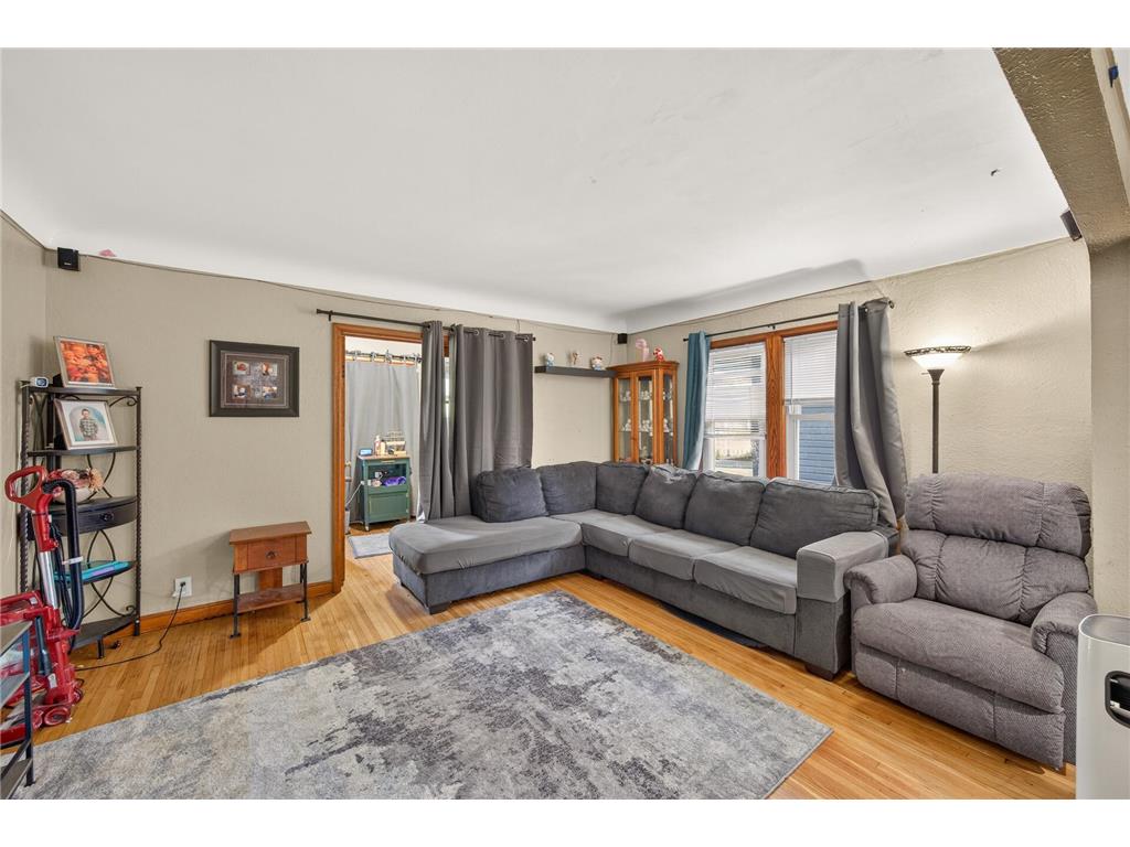 404 1st Avenue S South Saint Paul MN 55075 7103776 image3