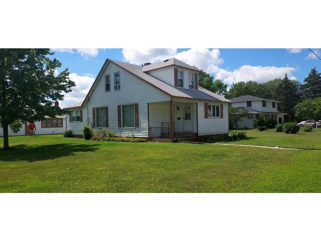 404 1st Street NW Melrose MN 56352 6371818 image1