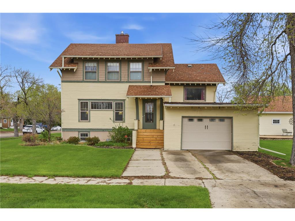 404 2nd Avenue NE Hillsboro ND 58045 7072198 image1