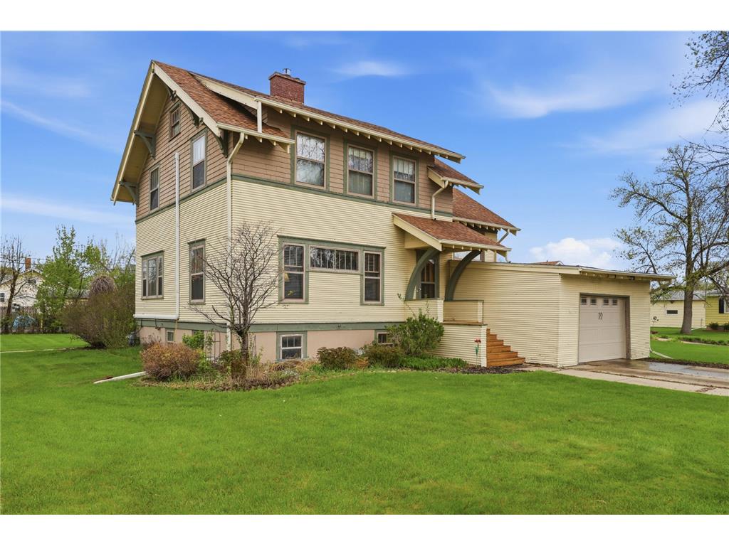 404 2nd Avenue NE Hillsboro ND 58045 7072198 image2