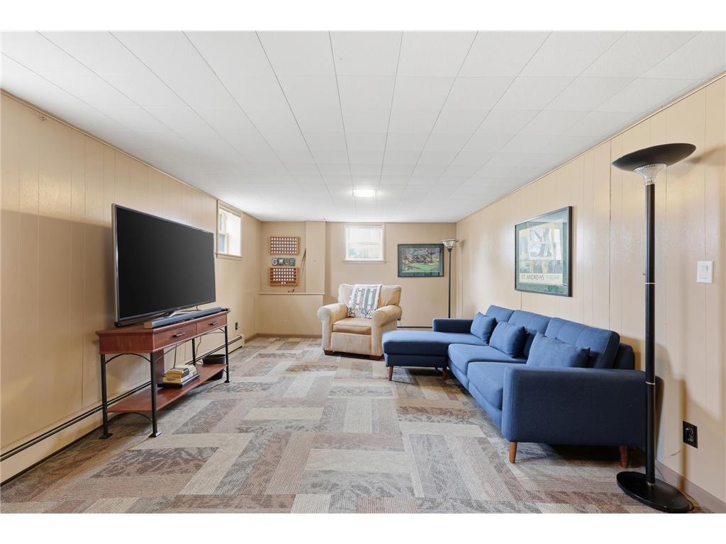 404 2nd Avenue NE Hillsboro ND 58045 7072198 image23
