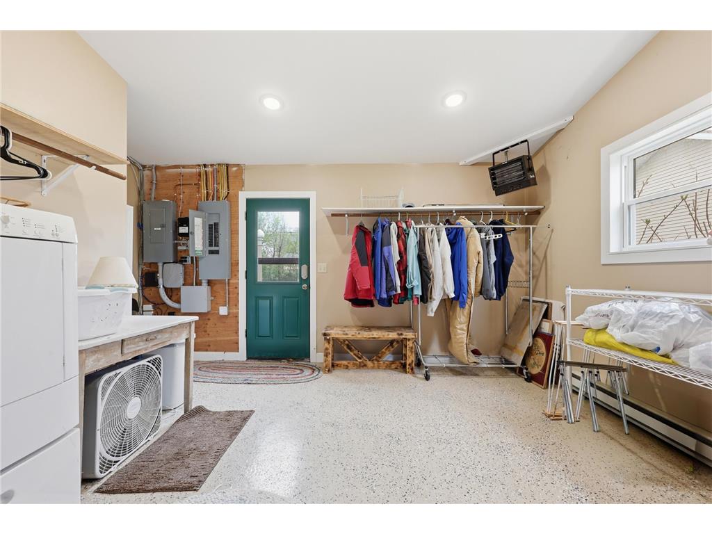 404 2nd Avenue NE Hillsboro ND 58045 7072198 image28