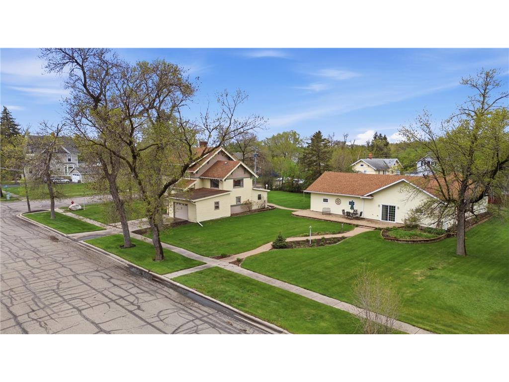 404 2nd Avenue NE Hillsboro ND 58045 7072198 image42