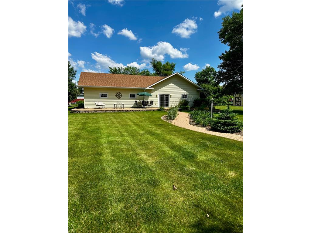 404 2nd Avenue NE Hillsboro ND 58045 7072198 image44