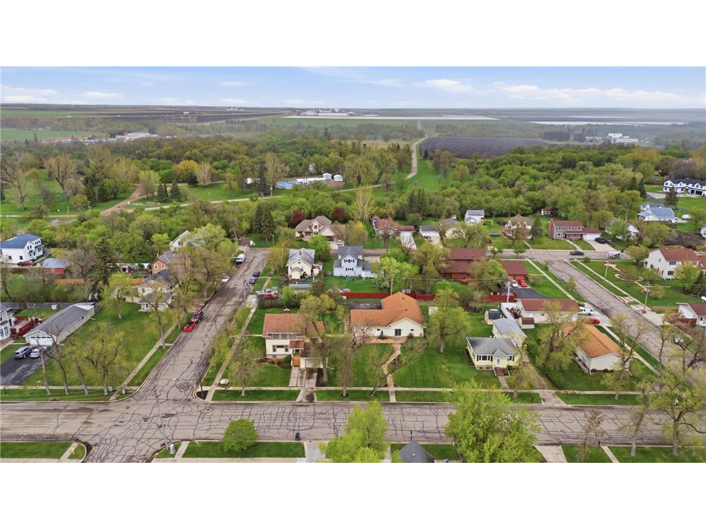 404 2nd Avenue NE Hillsboro ND 58045 7072198 image46
