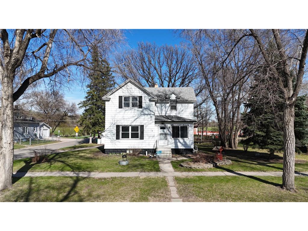 404 2nd Street S Wahpeton ND 58075 7062802 image1