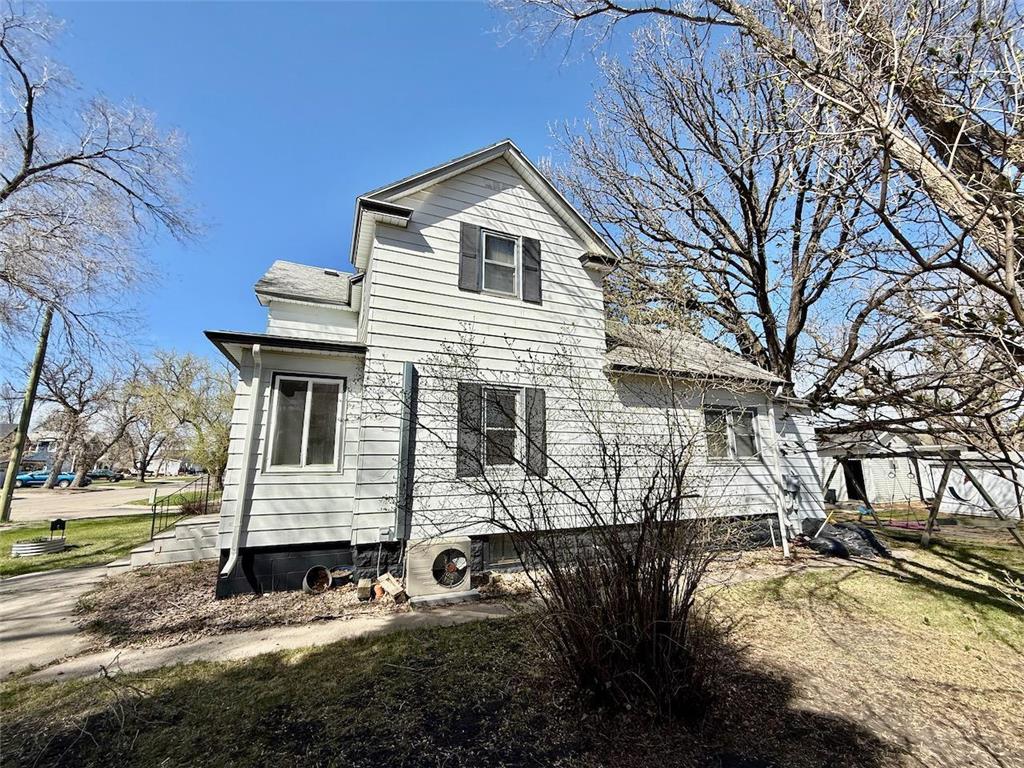 404 2nd Street S Wahpeton ND 58075 7062802 image34