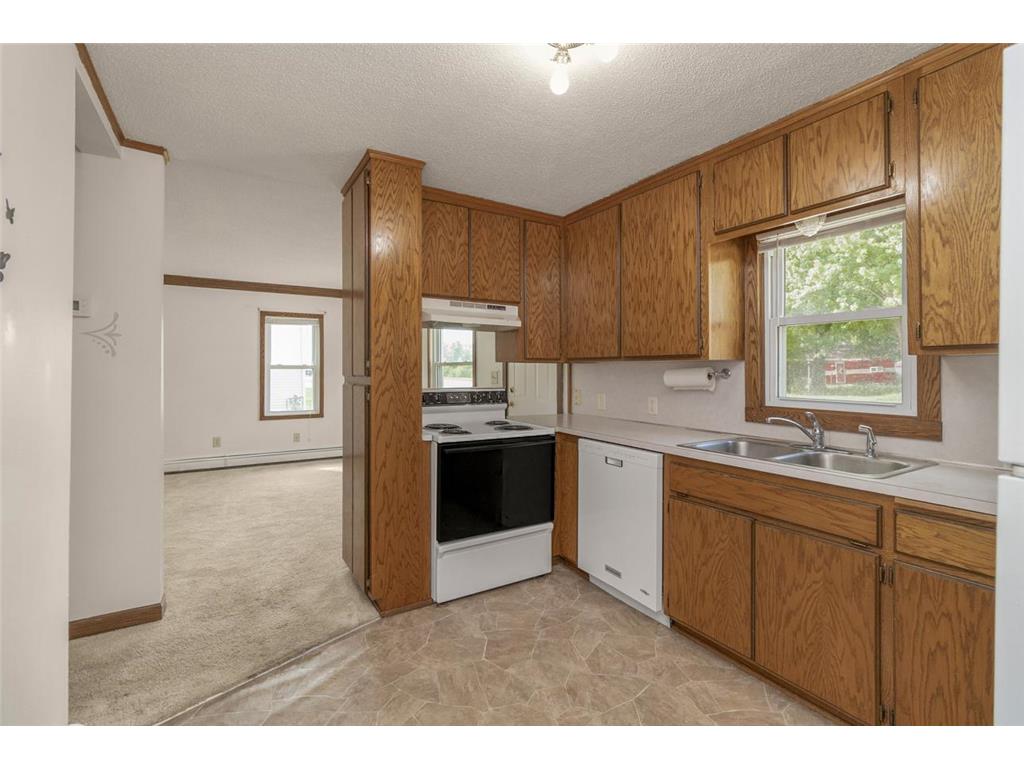 404 2nd Street W Jordan MN 55352 7101838 image6