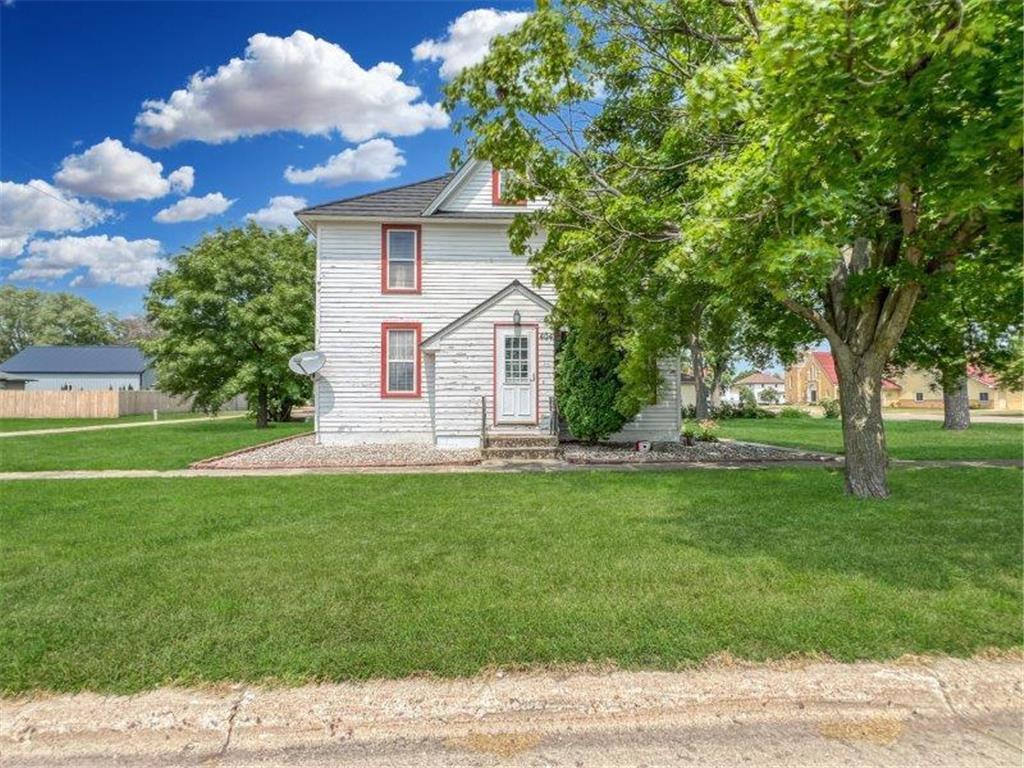 404 2nd Street Welcome MN 56181 6576820 image1