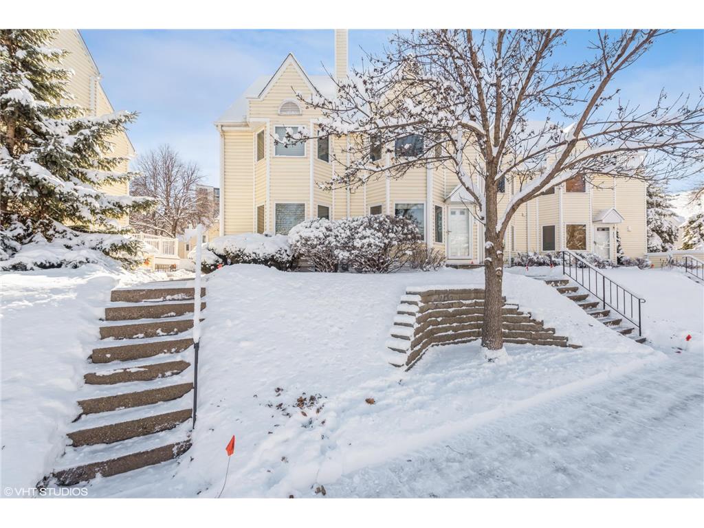 404 3rd Avenue NE Minneapolis MN 55413 6684664 image1