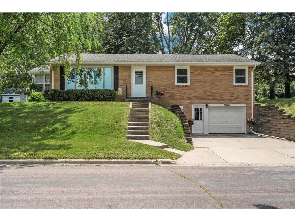 404 6th Avenue NE Waseca MN 56093 6760552 image1