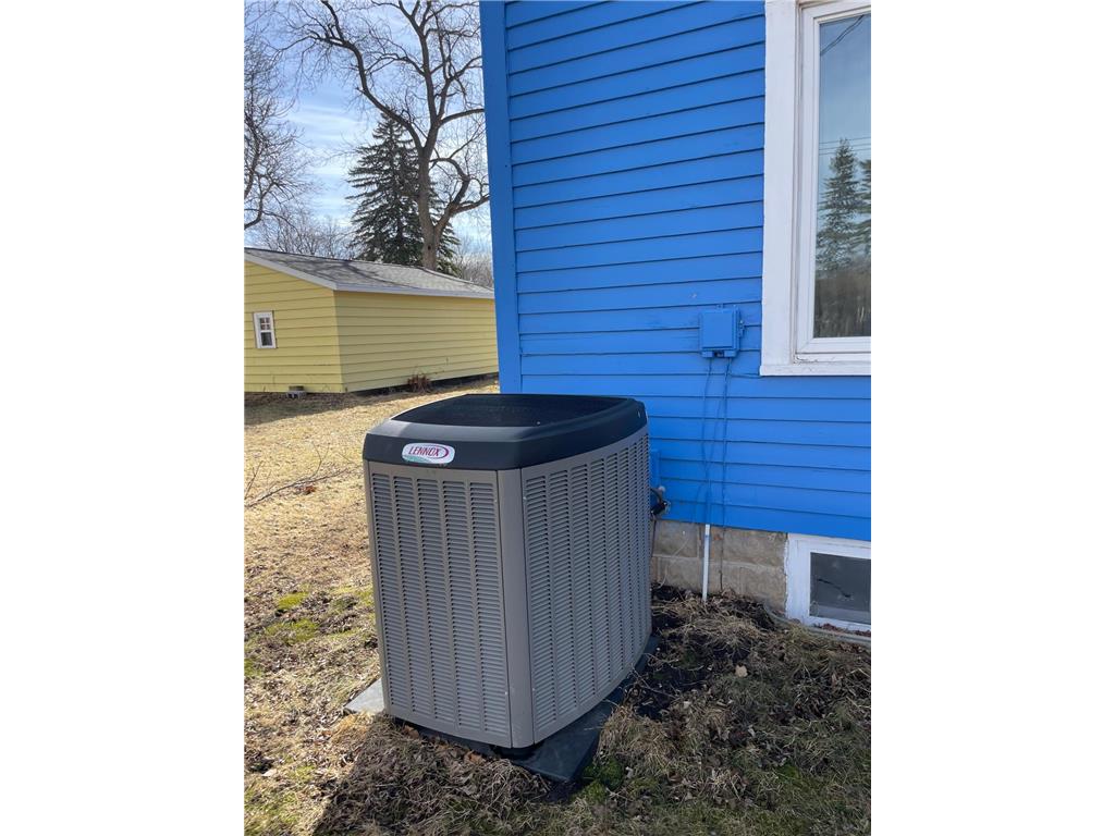 404 6th Avenue W Lamberton MN 56152 7033854 image36