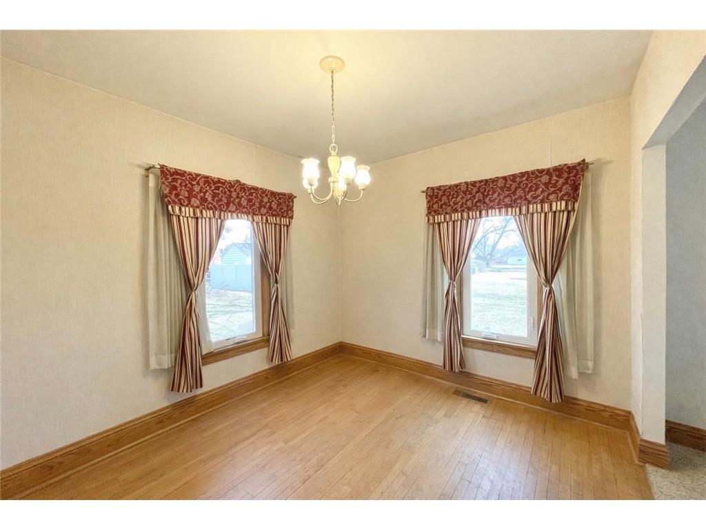 404 6th Avenue W Lamberton MN 56152 7033854 image5