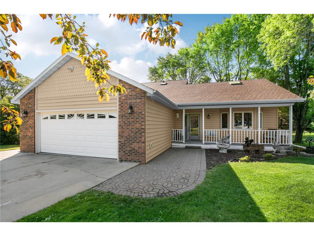 404 7th Street NE Melrose MN 56352 7081909 image1