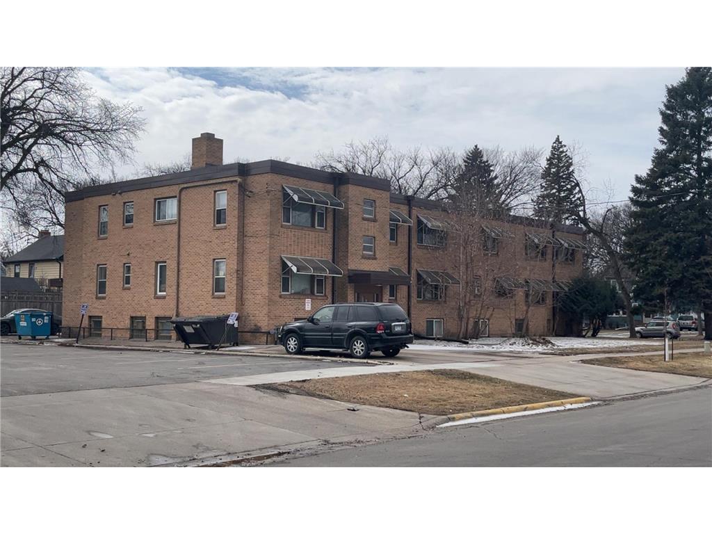 404 7th Street S Moorhead MN 56560 6693127 image1
