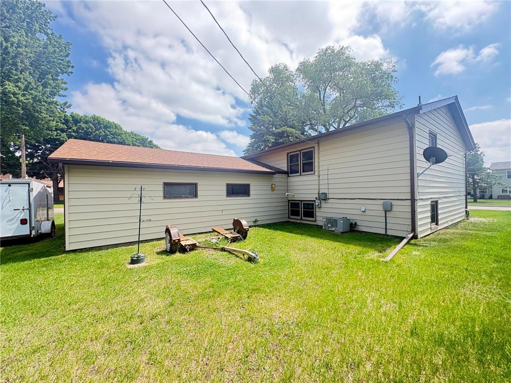 404 E 3rd Street Madison MN 56256 7082582 image34