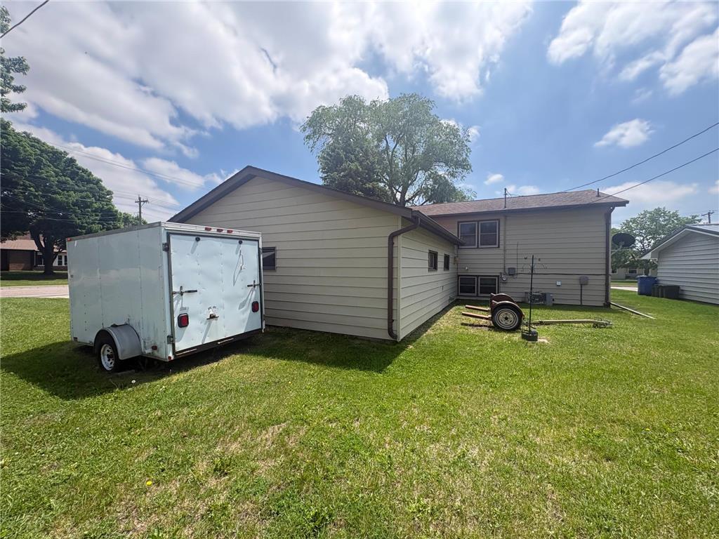 404 E 3rd Street Madison MN 56256 7082582 image36