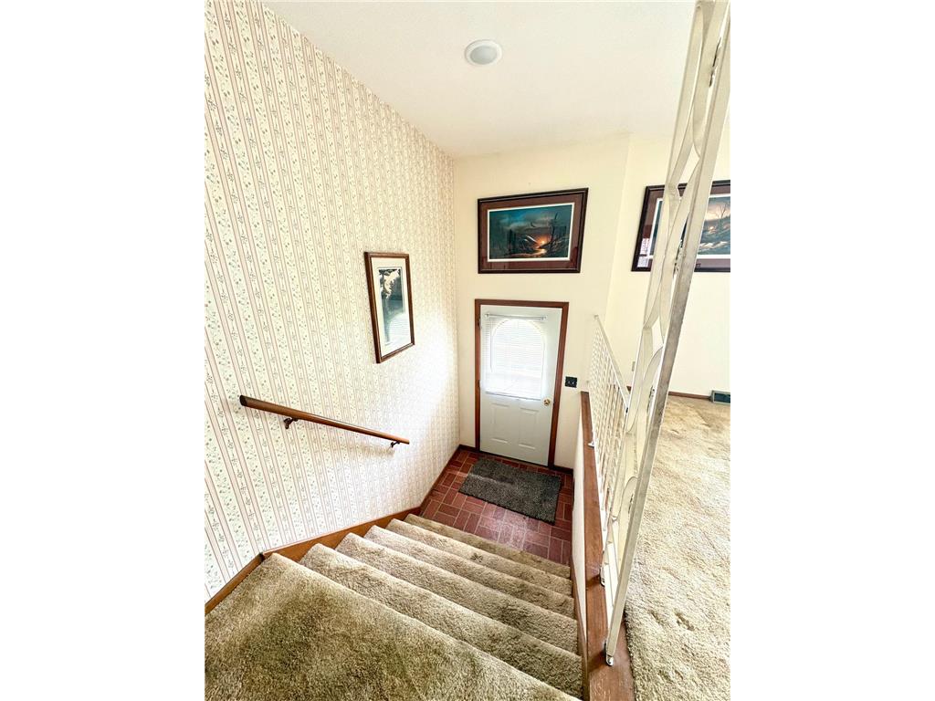404 E 3rd Street Madison MN 56256 7082582 image4