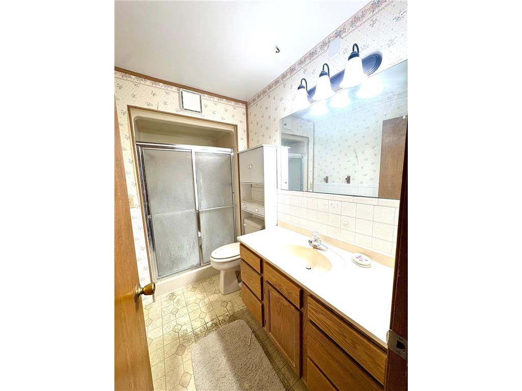 404 E 3rd Street Madison MN 56256 7082582 image8
