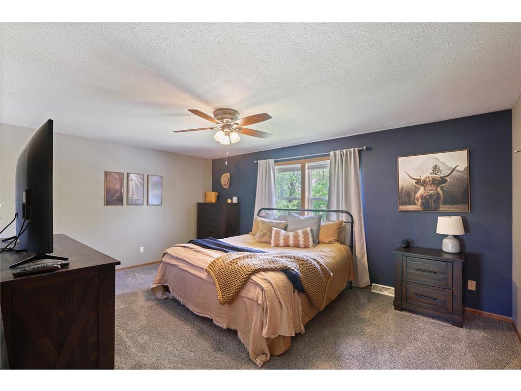 404 Hartley Street Coleraine MN 55722 7082888 image15