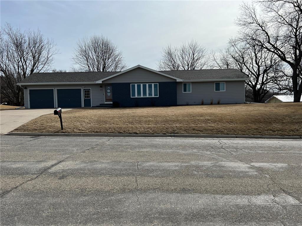 404 Lakeview Street S Lake Benton MN 56149 6682902 image1