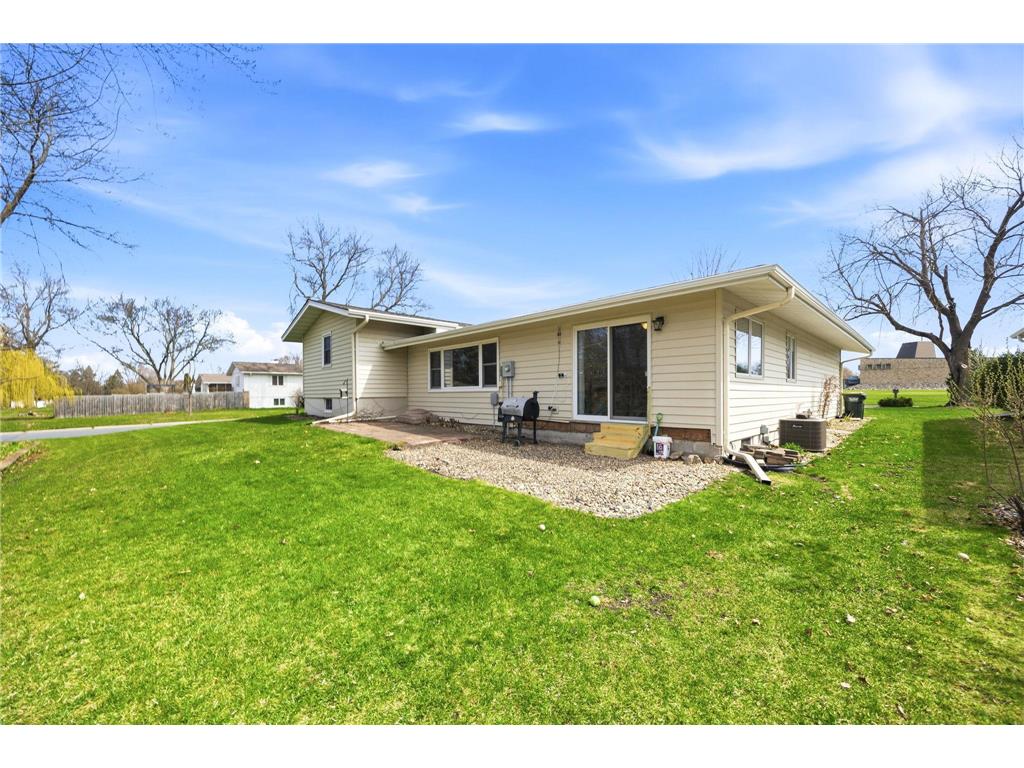 404 Larson Street SW Hutchinson MN 55350 7052898 image21