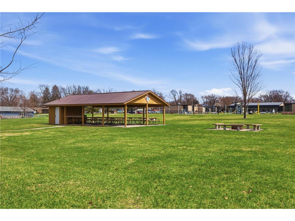 404 Larson Street SW Hutchinson MN 55350 7052898 image24