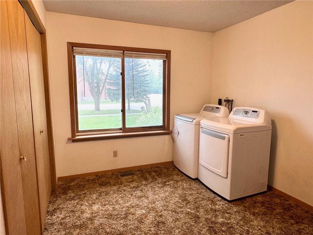 404 Main Avenue N Roseau MN 56751 6764242 image10