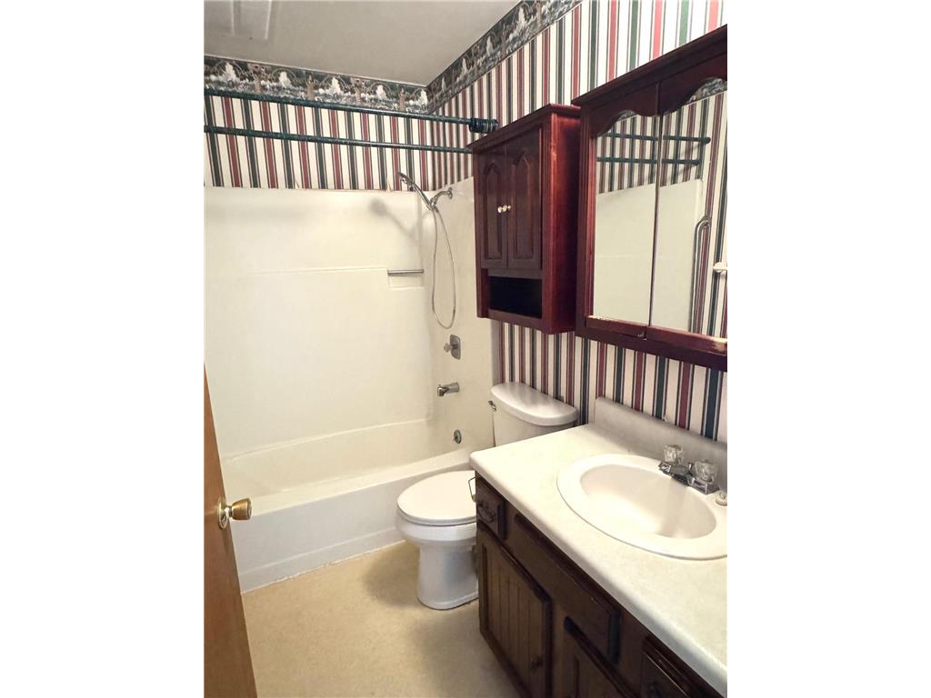 404 Main Avenue N Roseau MN 56751 6764242 image9